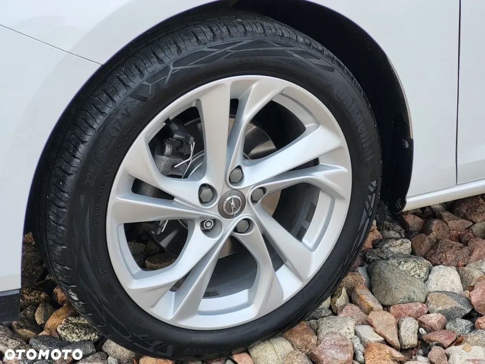 Opel Astra 1.2 T GS Line S&S - 19