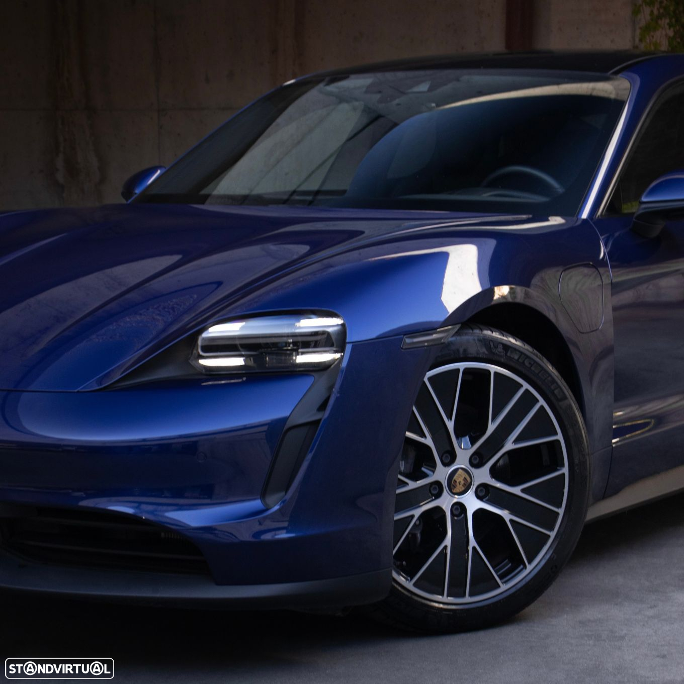 Porsche Taycan Standard - 3