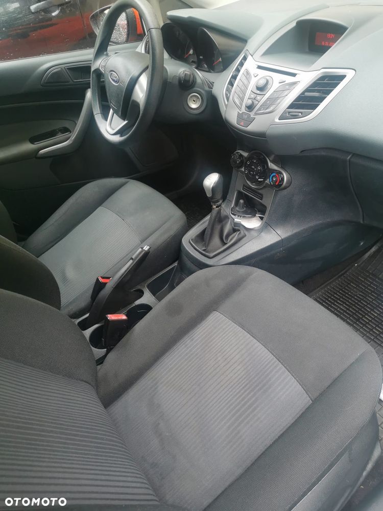 Ford Fiesta 1.4 Trend - 15