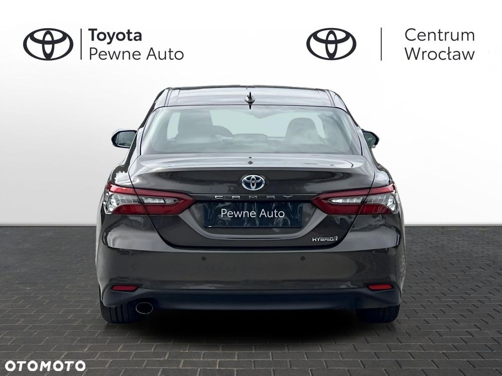 Toyota Camry 2.5 Hybrid Executive CVT - 4