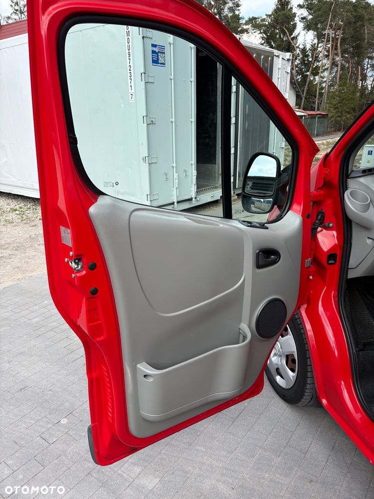 Opel Vivaro L1H1 2.7t - 8