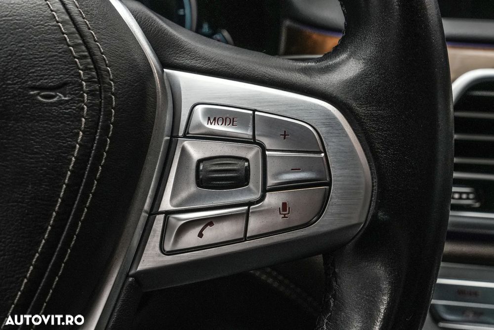 BMW Seria 7 730d - 27
