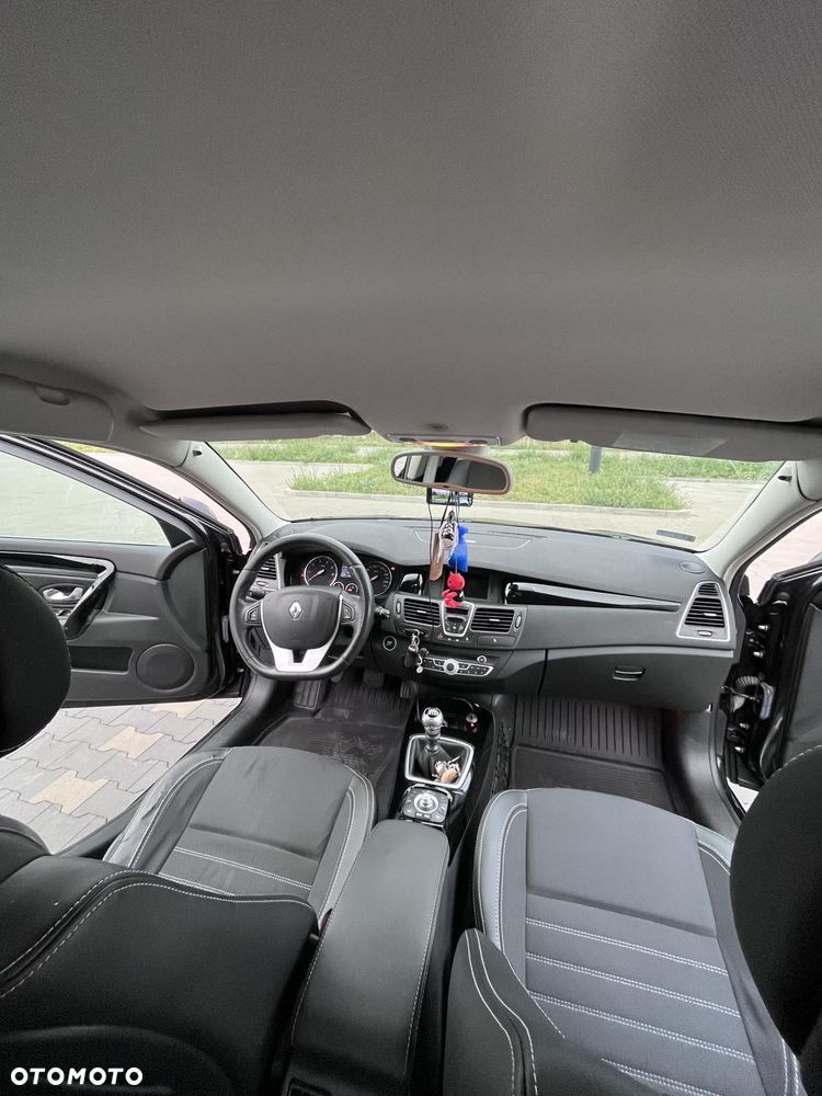 Renault Laguna 2.0 Bose Edition - 12