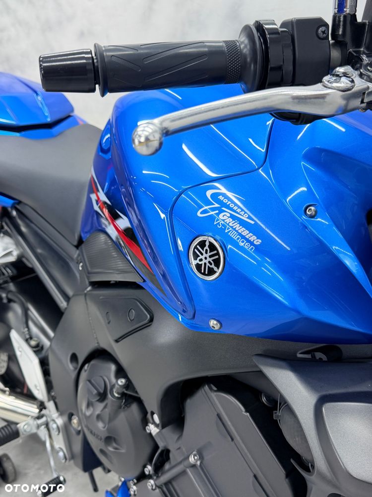 Yamaha FZ - 30