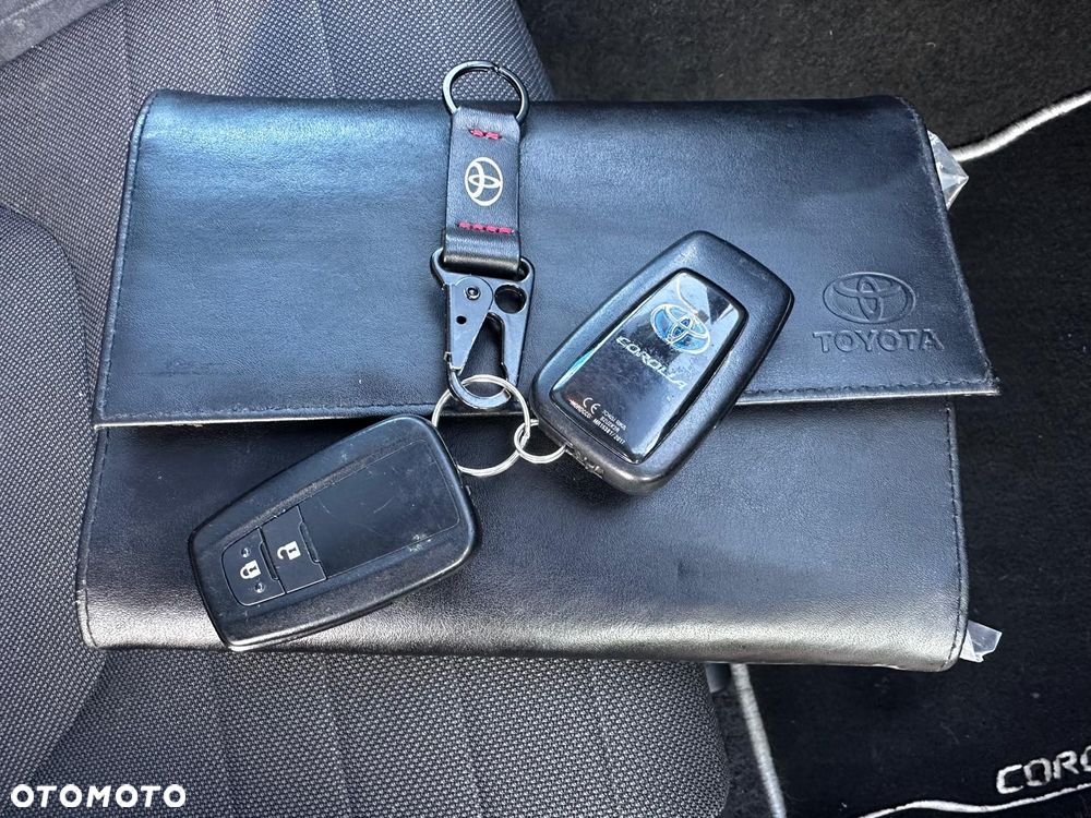 Toyota Corolla - 37