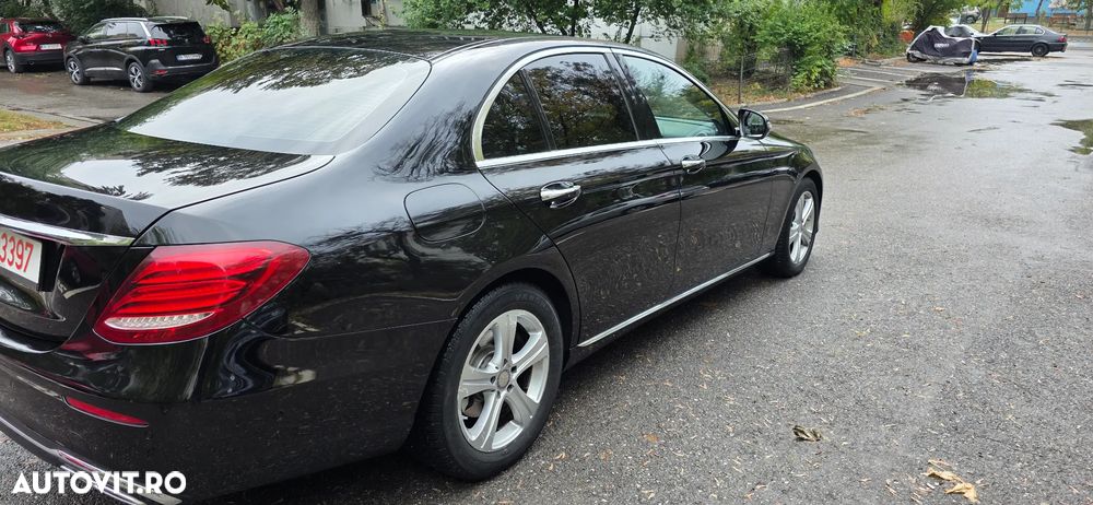 Mercedes-Benz E 200 d 9G-TRONIC AMG Line - 4