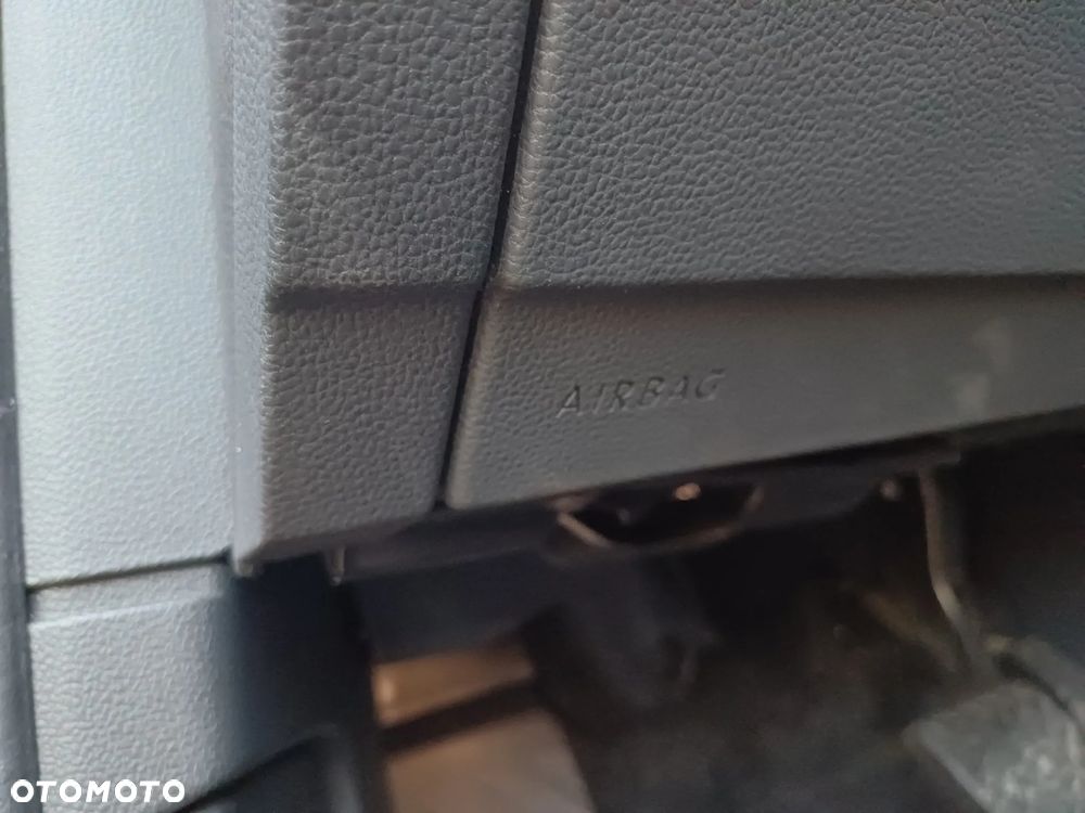 Volkswagen Passat 1.5 TSI EVO Elegance DSG - 23