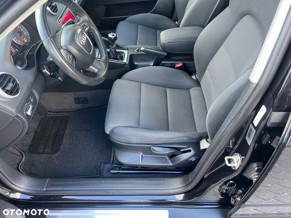 Audi A3 Sportback - 14