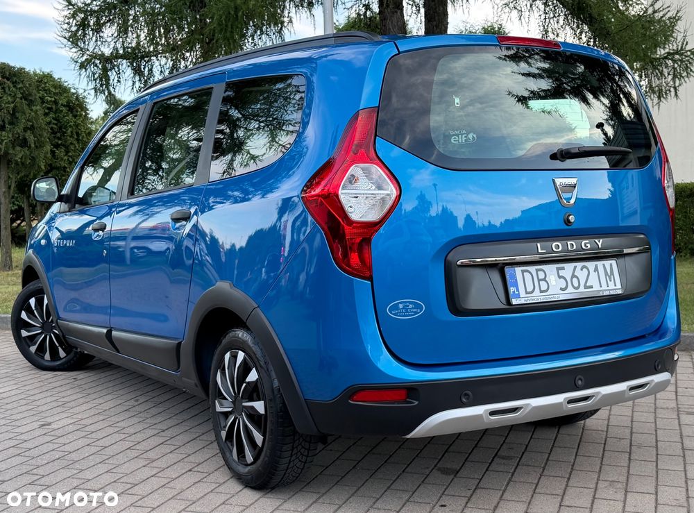 Dacia Lodgy TCe 115 Stepway - 3