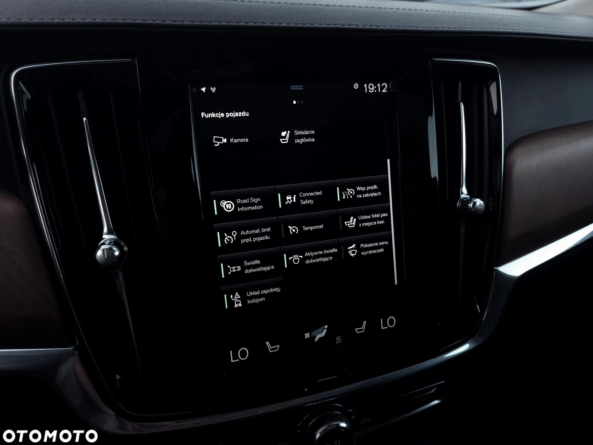 Volvo V90 D4 Inscription - 29