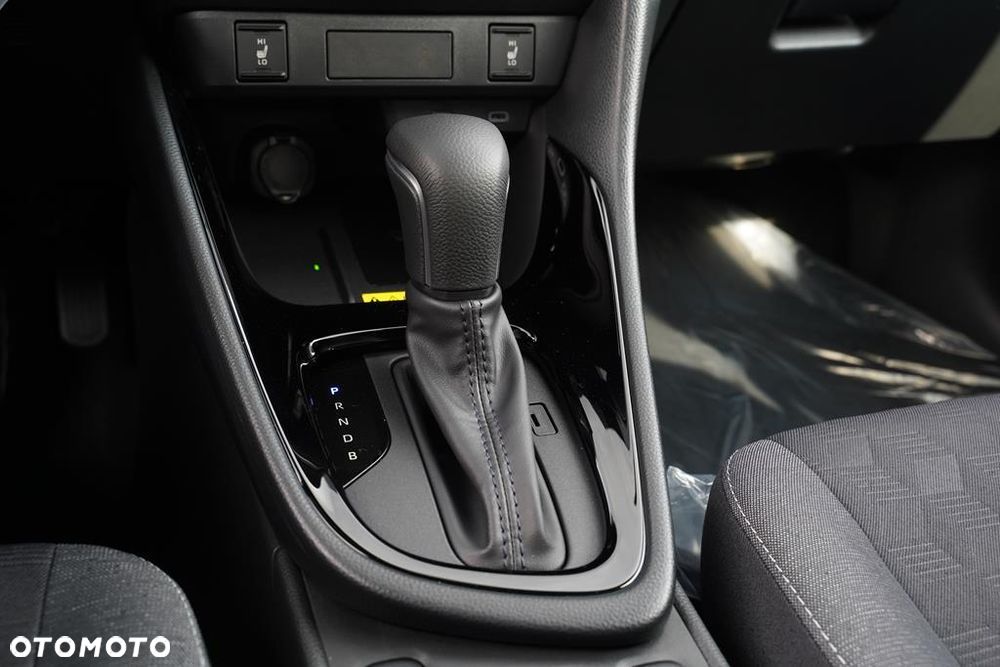 Toyota Yaris Hybrid 1.5 Style - 21
