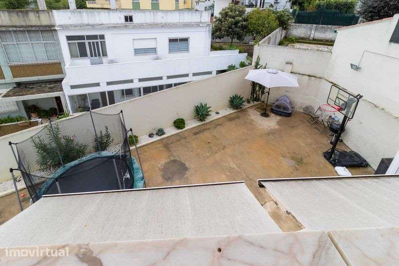 Moradia T5 Junto ao Parque das Nações   *** Oportunidade*** - Grande imagem: 3/12