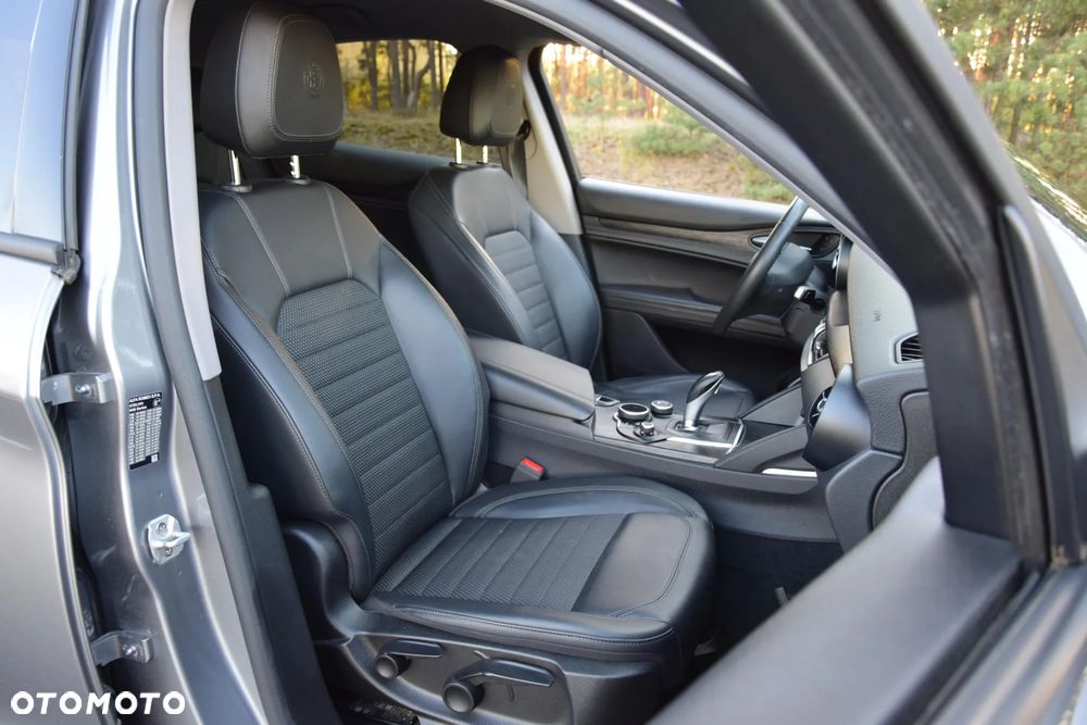 Alfa Romeo Stelvio 2.0 Turbo Super Q4 - 8