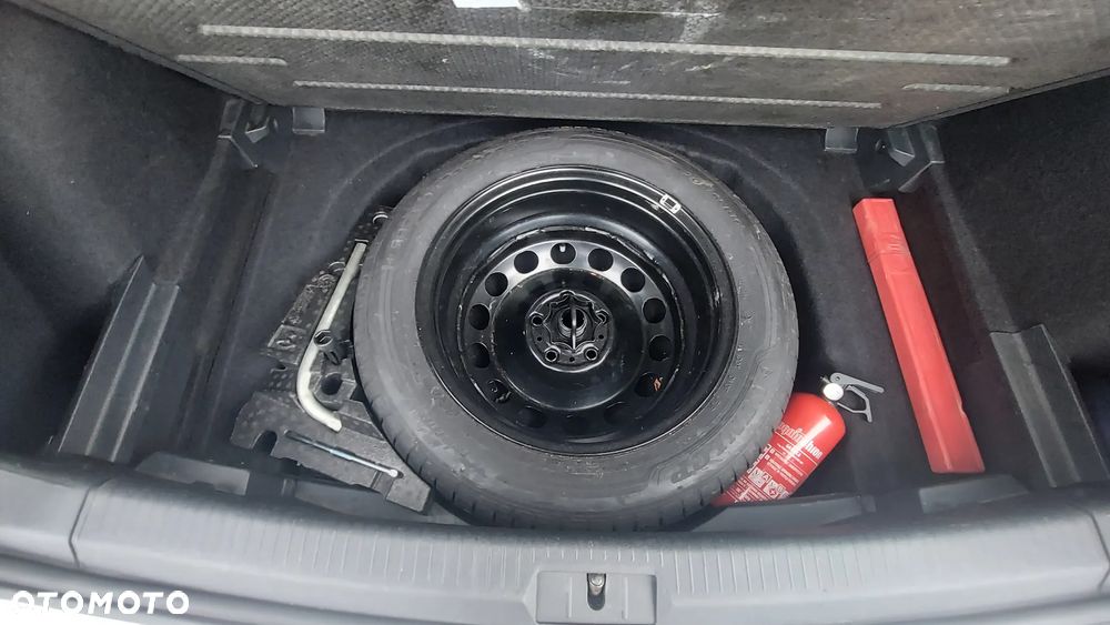 Volkswagen Golf 1.5 TSI BMT Comfortline DSG - 29
