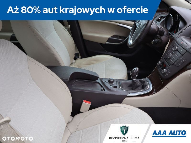 Opel Insignia - 11