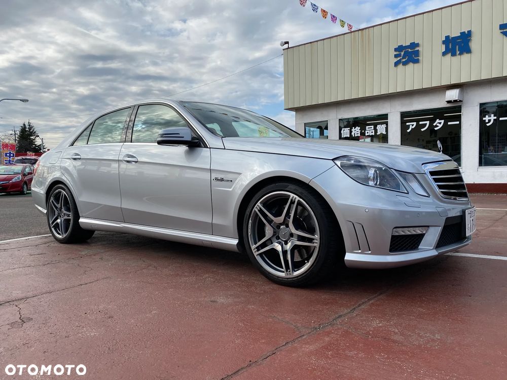 Mercedes-Benz Klasa E 63 AMG AMG Speedshift 7G-MCT - 8