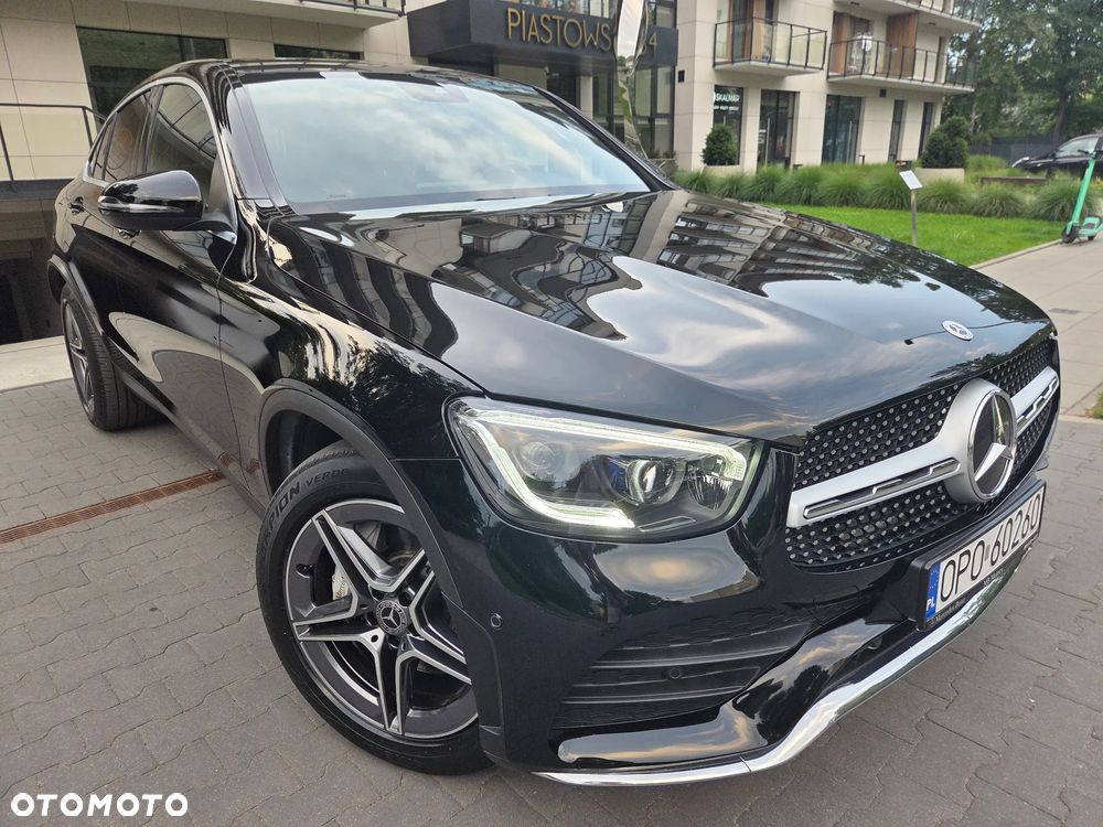 Mercedes-Benz GLC 300 4Matic 9G-TRONIC AMG Line - 22