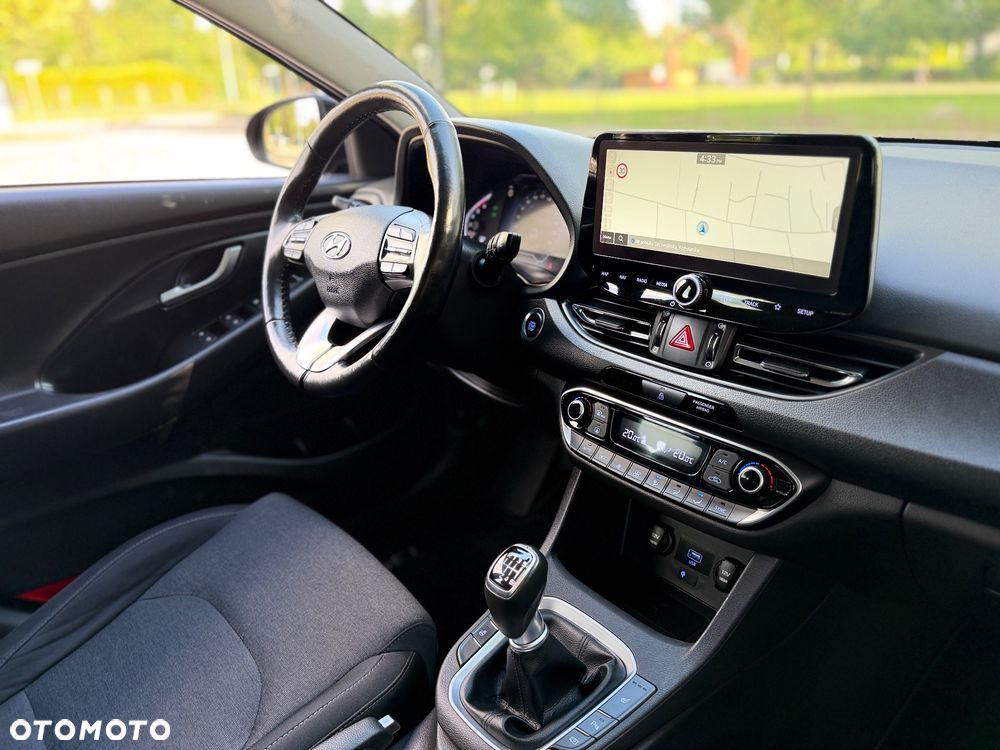 Hyundai i30 1.6 CRDI 48V-Hybrid EDITION 30+ - 17