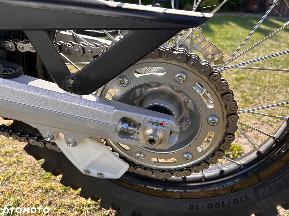 Honda CRF - 6