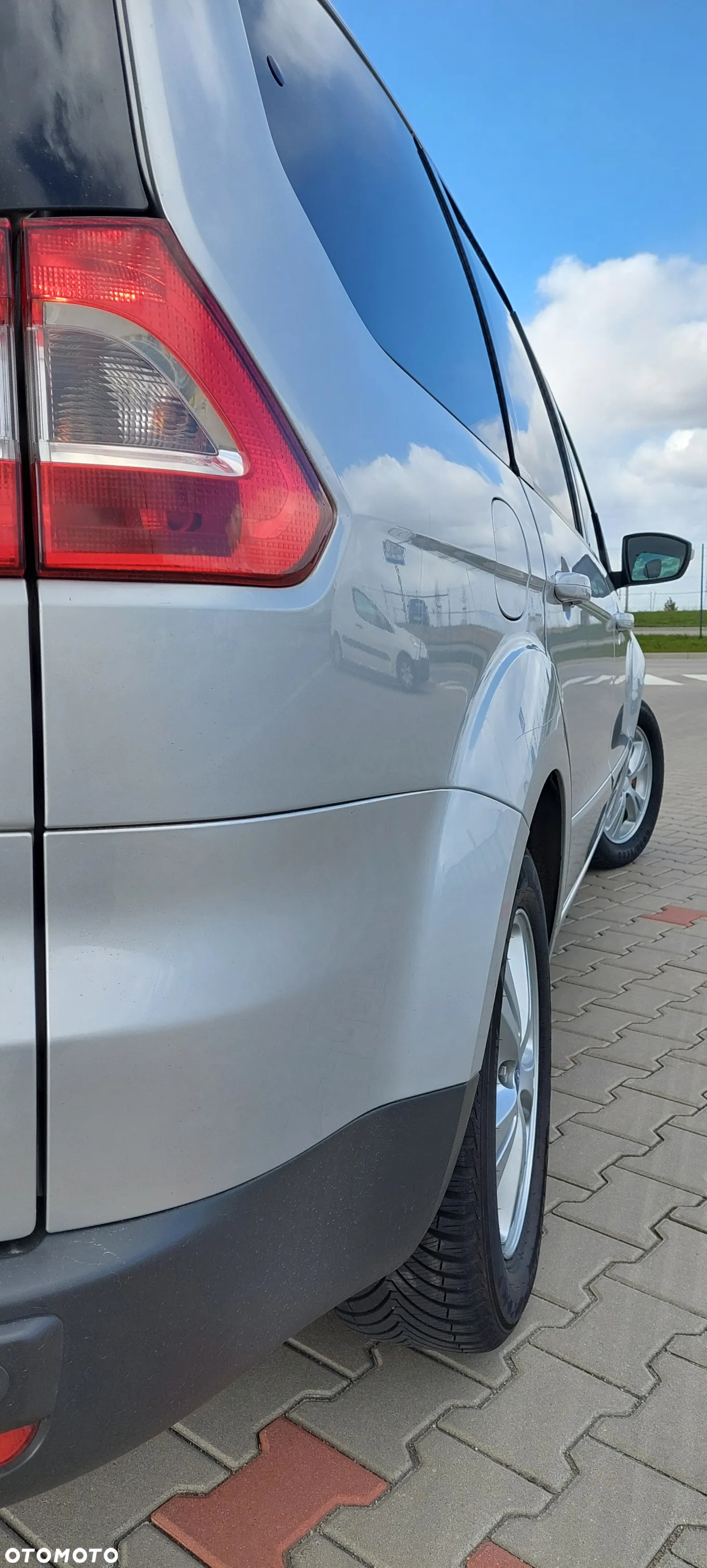 Ford Galaxy 2.0 TDCi Ambiente - 5