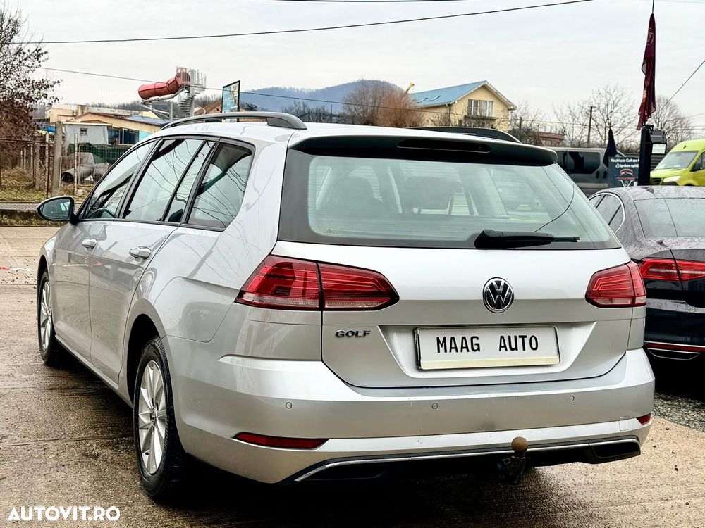 Volkswagen Golf 1.6 TDI Comfortline - 12