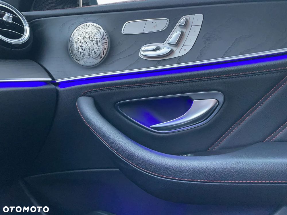 Mercedes-Benz Klasa E AMG 53 4Matic+ AMG Speedshift TCT-9G - 25