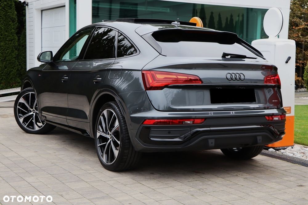 Audi Q5 Sportback - 5