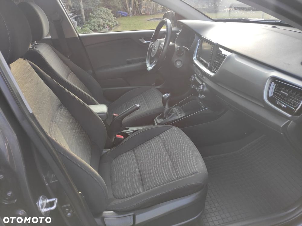 Kia Stonic 1.6 CRDi SCR XL - 11