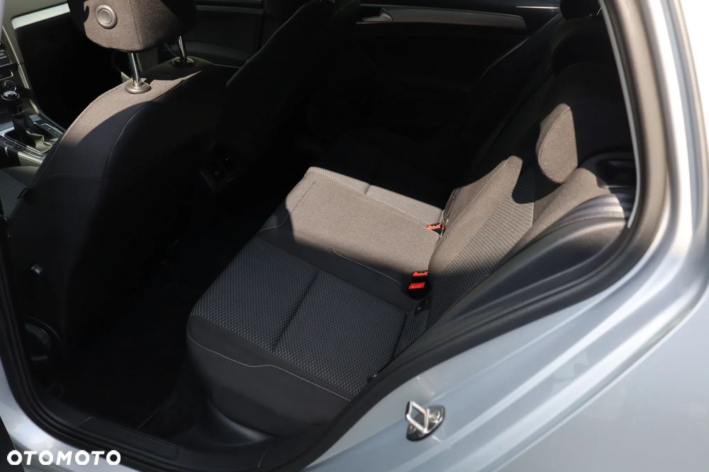 Volkswagen Golf 1.0 TSI (BlueMotion Technology) Comfortline - 21