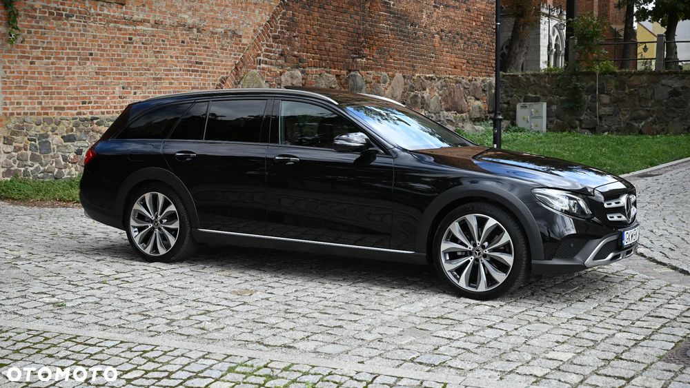 Mercedes-Benz Klasa E 220 d 4-Matic All-Terrain - 12