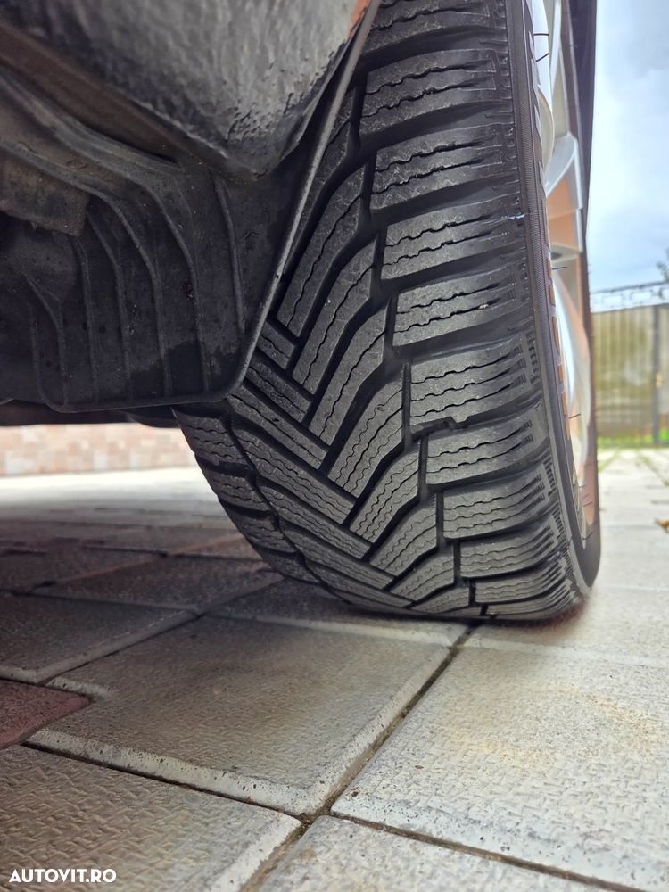 Skoda Superb 2.0 TDI DSG 4X4 Sportline - 38