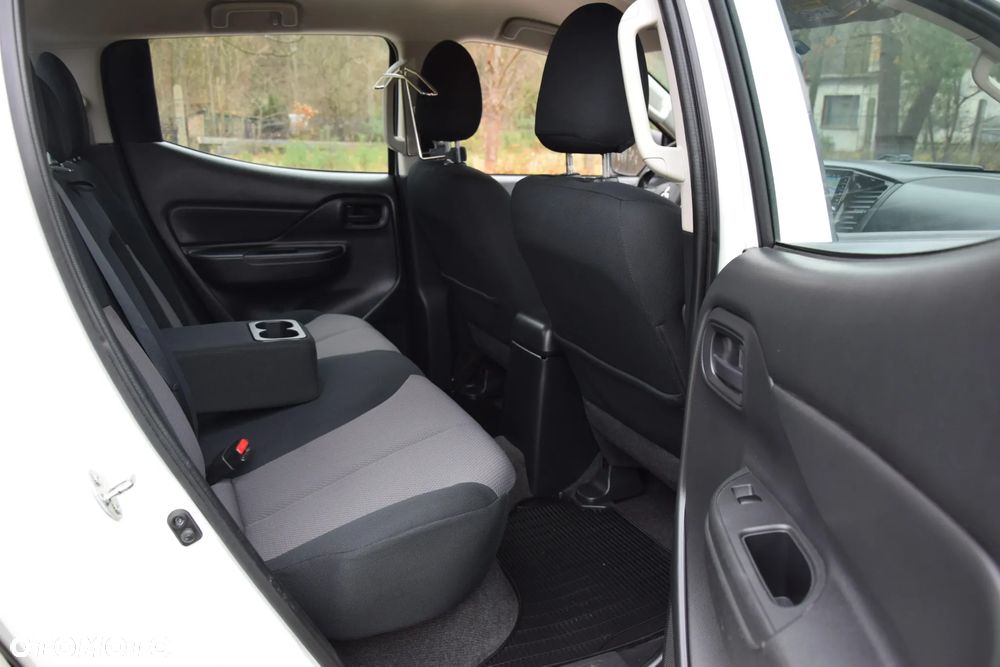 Mitsubishi L200 2.2 d DC Intense - 9