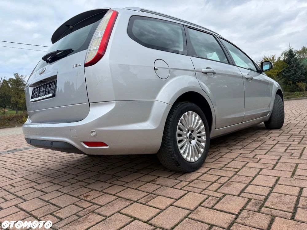 Ford Focus SW 2.0 TDCi DPF Ghia - 7