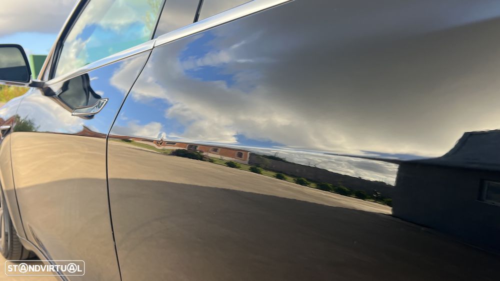 Tesla Model 3 Long-Range Dual Motor AWD - 17