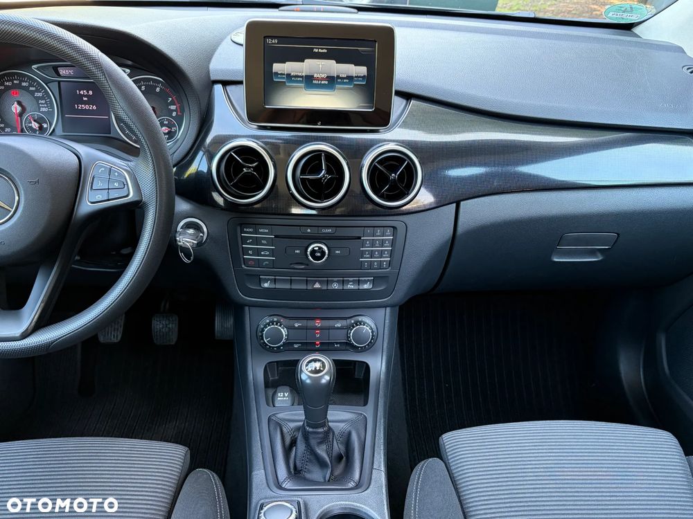 Mercedes-Benz Klasa B 180 BlueEFFICIENCY Edition Style - 25