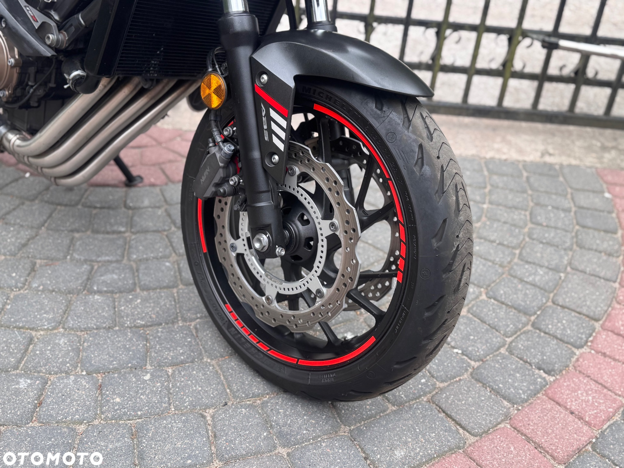Honda CB - 21