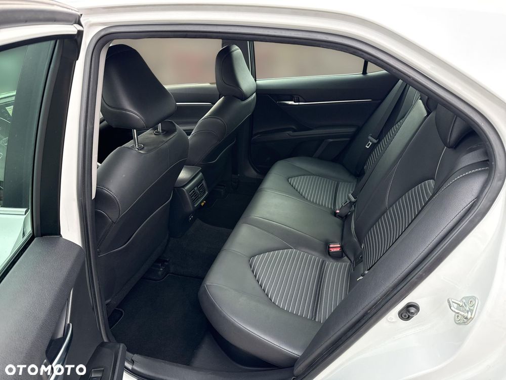 Toyota Camry 2.5 Hybrid Prestige CVT - 10