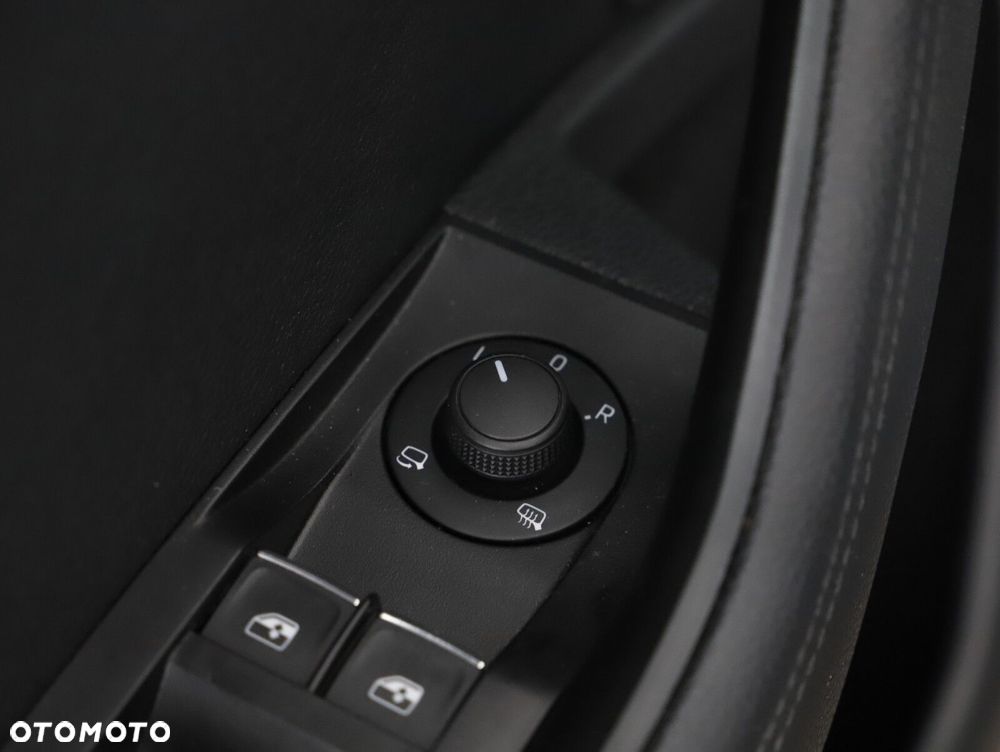 Skoda Superb 2.0 TDI SCR L&K DSG - 25