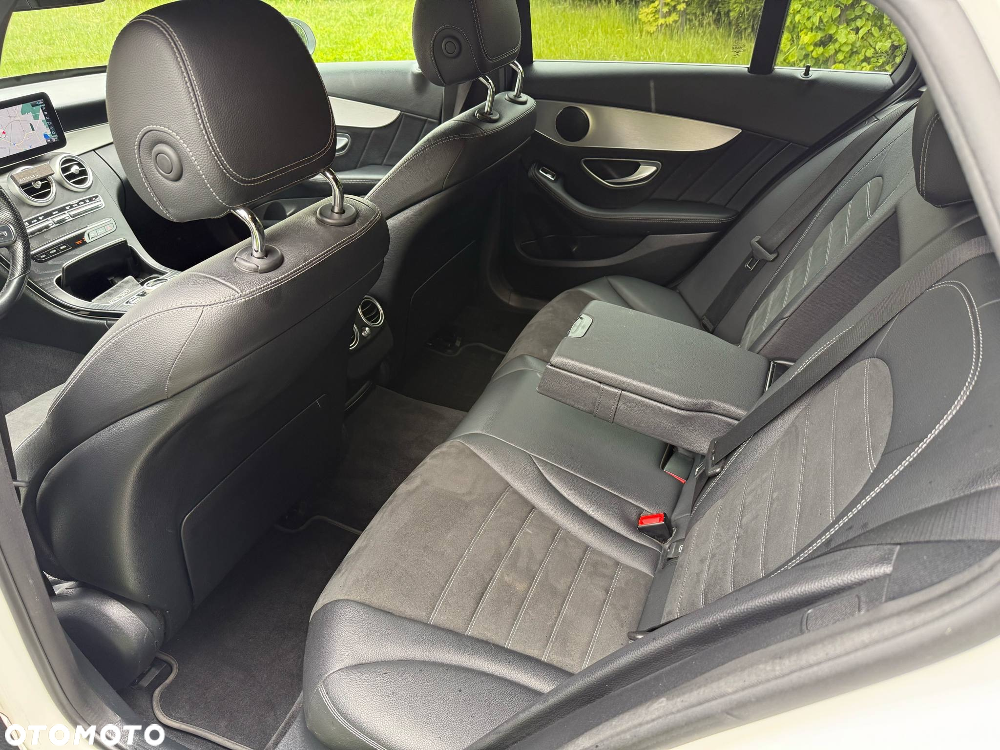 Mercedes-Benz Klasa C 220 d 9G-TRONIC - 18