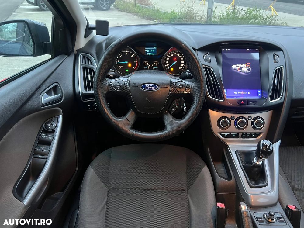 Ford Focus 1.6 TDCI DPF Titanium - 6