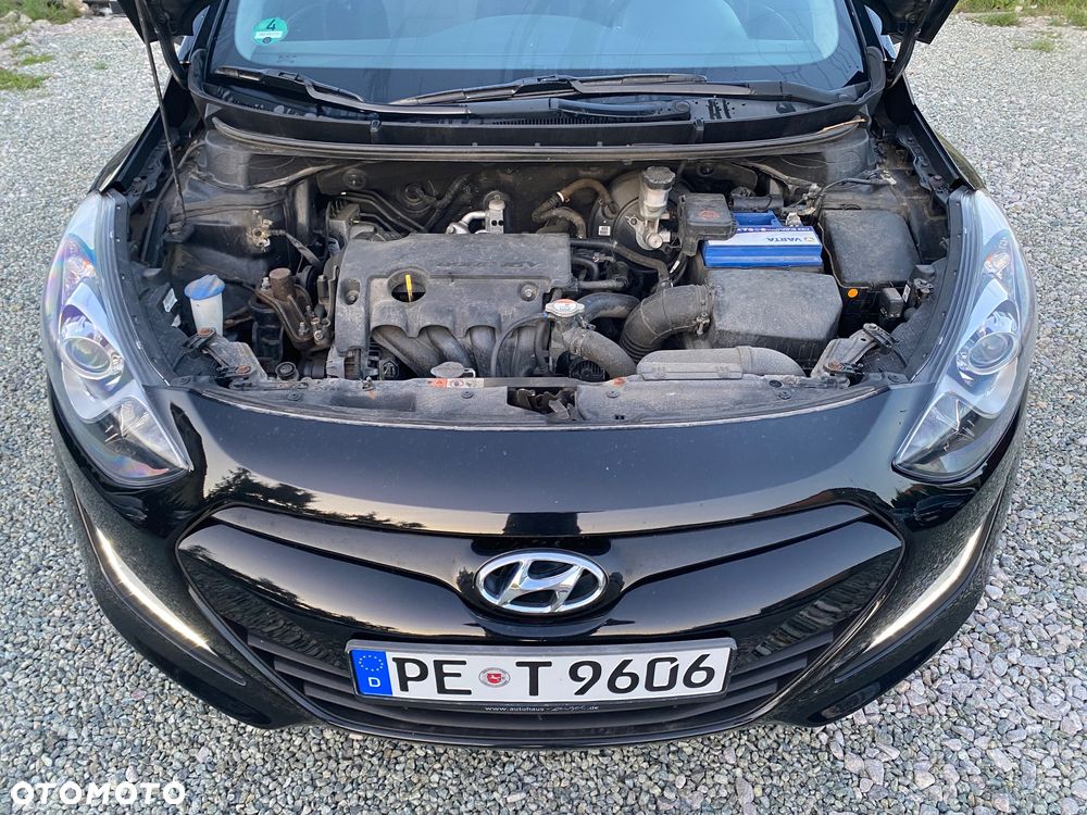Hyundai i30 1.4 Premium - 17