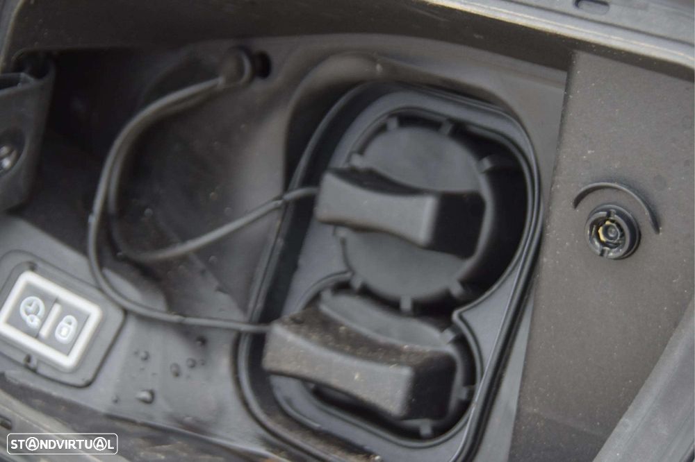 Jeep Avenger 54 kWh Summit - 18