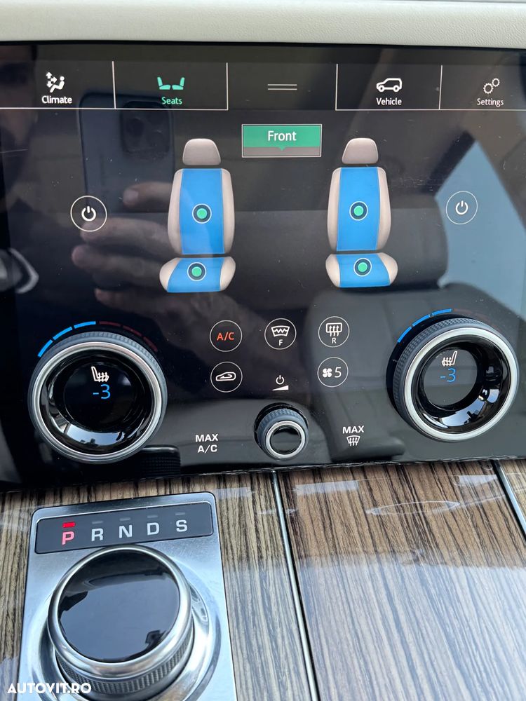 Land Rover Range Rover 3.0L TDV6 LWB Vogue - 10