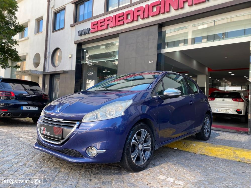 Peugeot 208 1.4 HDi Active - 1