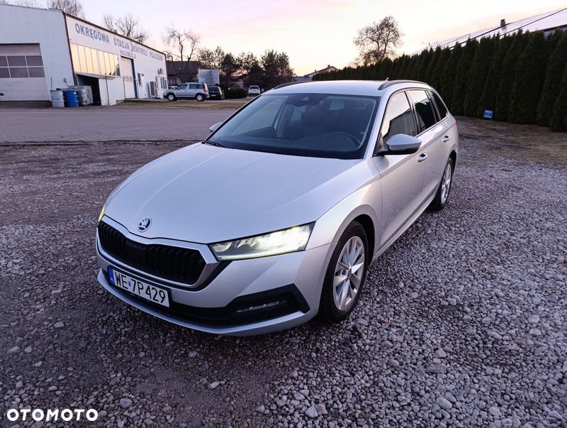 Skoda Octavia 2.0 TDI Ambition DSG - 1