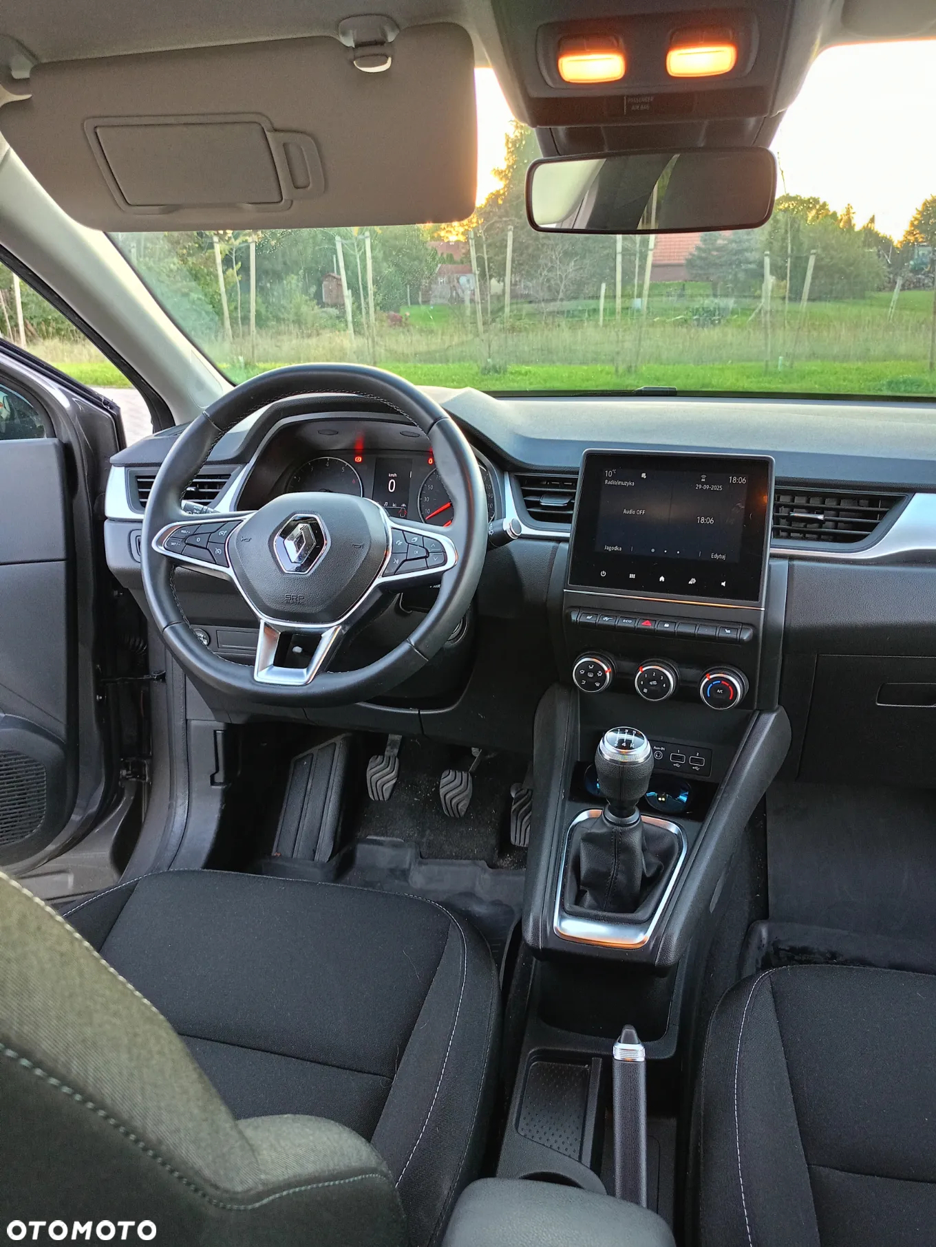 Renault Captur 1.0 TCe Zen - 10