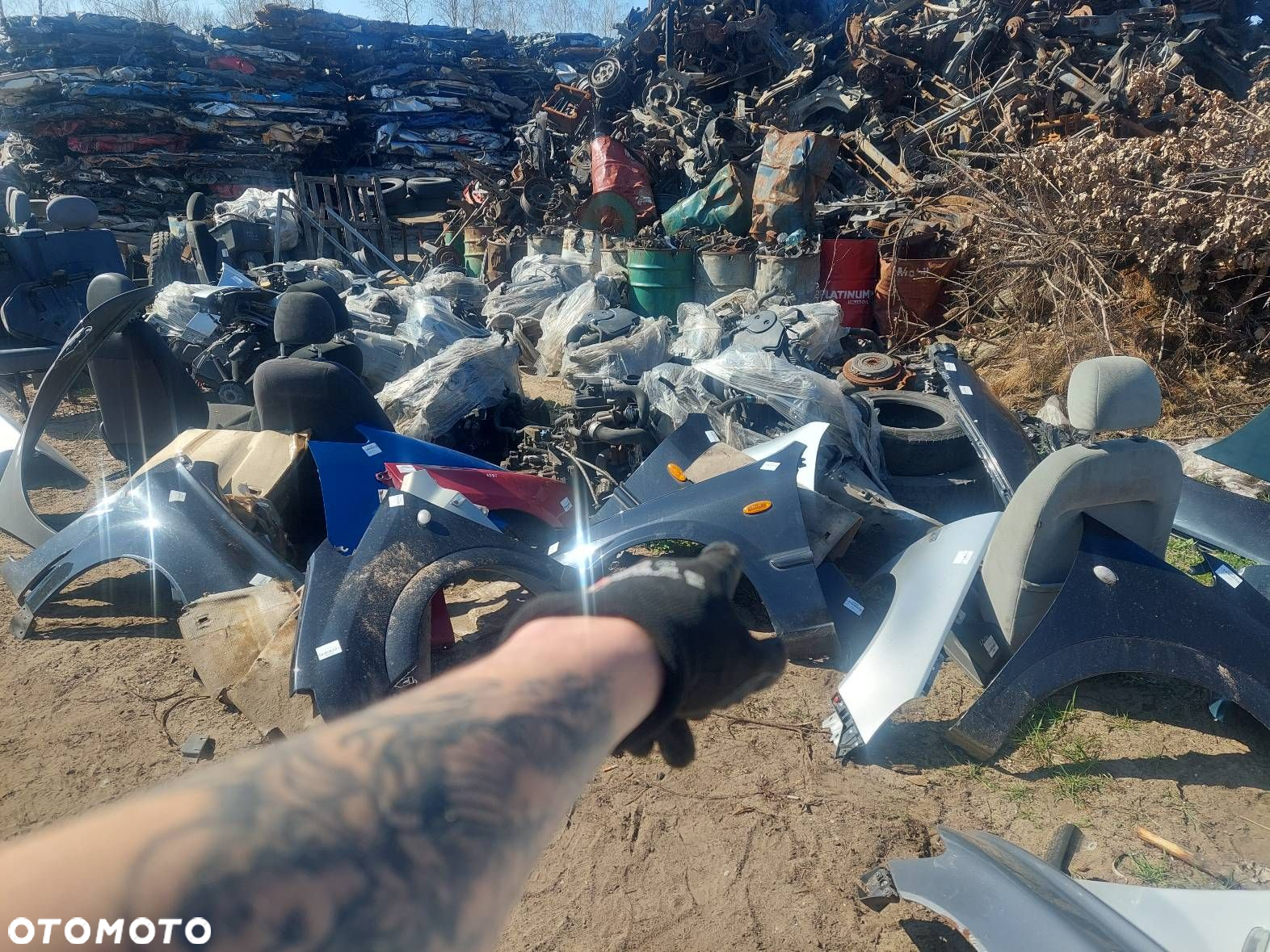 KOMPLETNY PRZÓD MASKA ZDERZAK BŁOTNIKI LAMPY MAZDA 323F BJ 16W - 16
