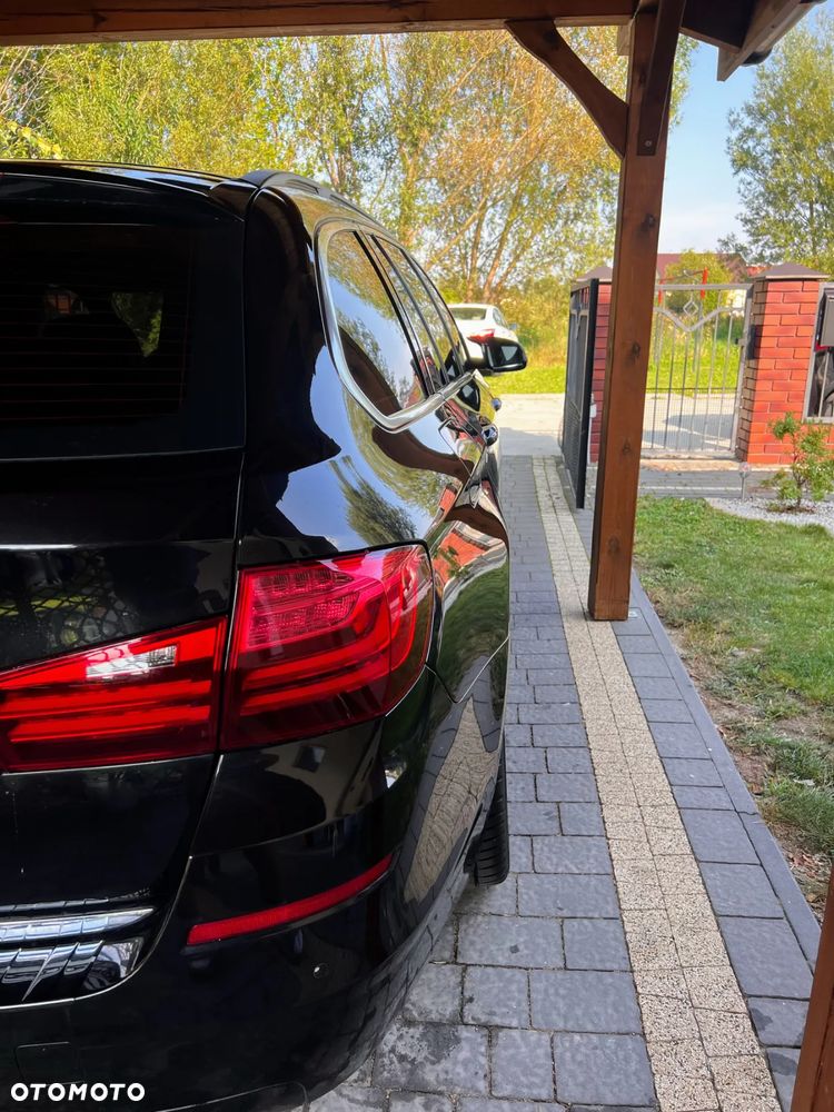 BMW Seria 5 520d xDrive Luxury Line - 7