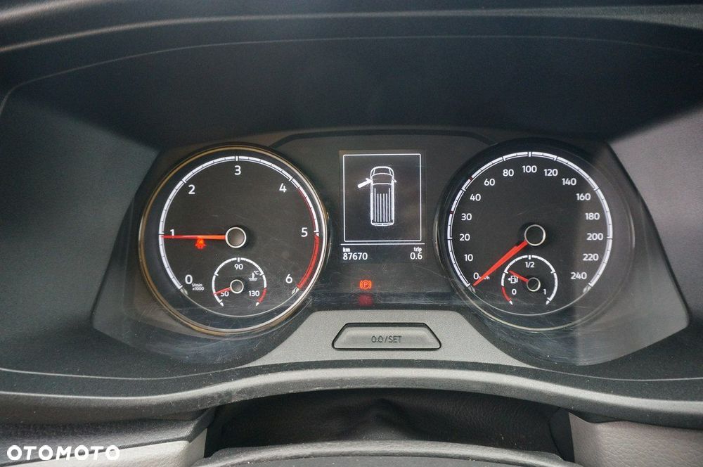 Volkswagen Transporter - 16