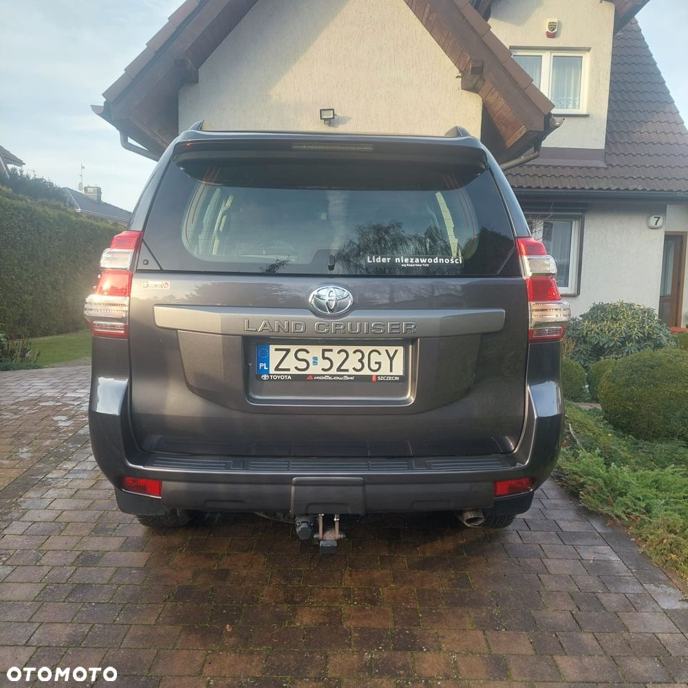 Toyota Land Cruiser LC 2.8 D-4D Prado - 1